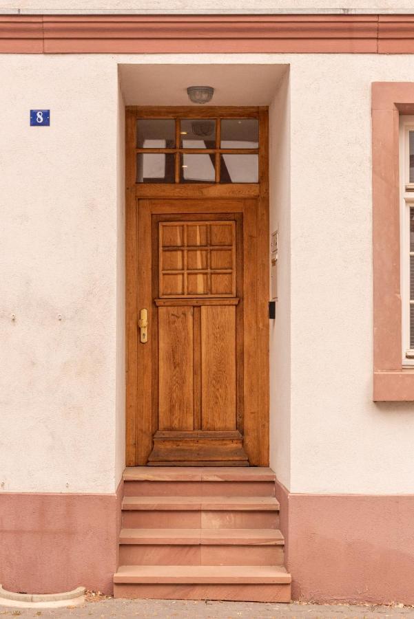 Designer Unterkunft In 15. Jahrhundert Altbau 75 M² Fuer Max. 4 Personen Lägenhet Eltville am Rhein Exteriör bild
