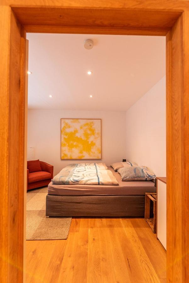 Designer Unterkunft In 15. Jahrhundert Altbau 75 M² Fuer Max. 4 Personen Lägenhet Eltville am Rhein Exteriör bild