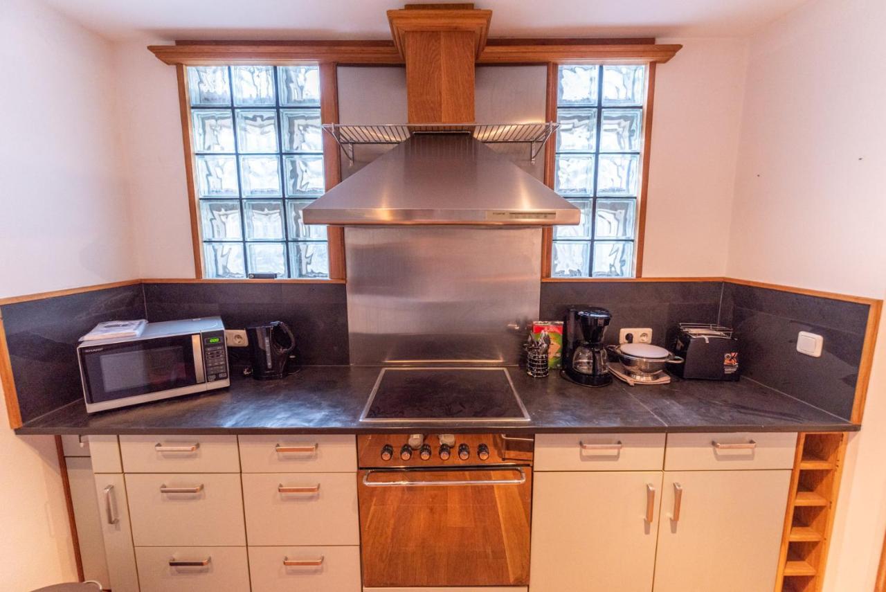 Designer Unterkunft In 15. Jahrhundert Altbau 75 M² Fuer Max. 4 Personen Lägenhet Eltville am Rhein Exteriör bild