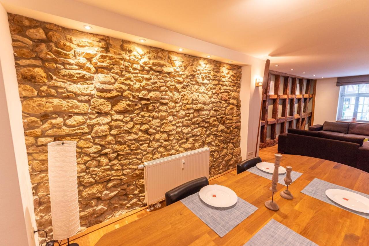 Designer Unterkunft In 15. Jahrhundert Altbau 75 M² Fuer Max. 4 Personen Lägenhet Eltville am Rhein Exteriör bild