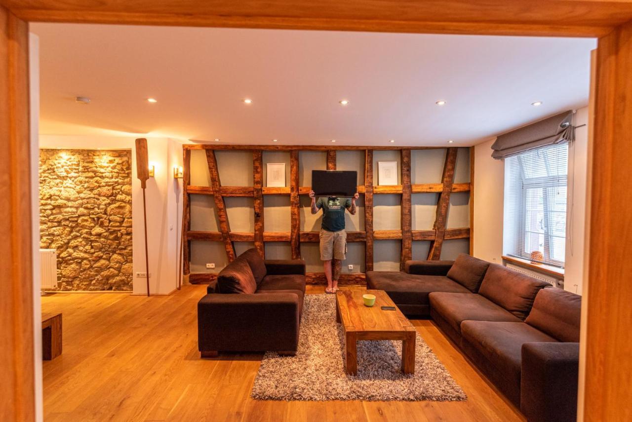 Designer Unterkunft In 15. Jahrhundert Altbau 75 M² Fuer Max. 4 Personen Lägenhet Eltville am Rhein Exteriör bild