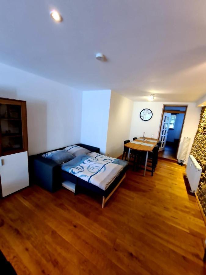 Designer Unterkunft In 15. Jahrhundert Altbau 75 M² Fuer Max. 4 Personen Lägenhet Eltville am Rhein Exteriör bild
